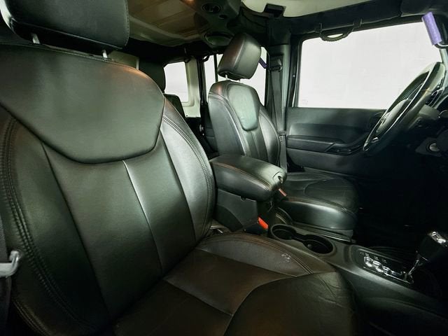 2014 Jeep Wrangler Unlimited Altitude