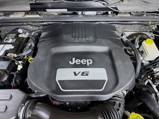 2014 Jeep Wrangler Unlimited Altitude