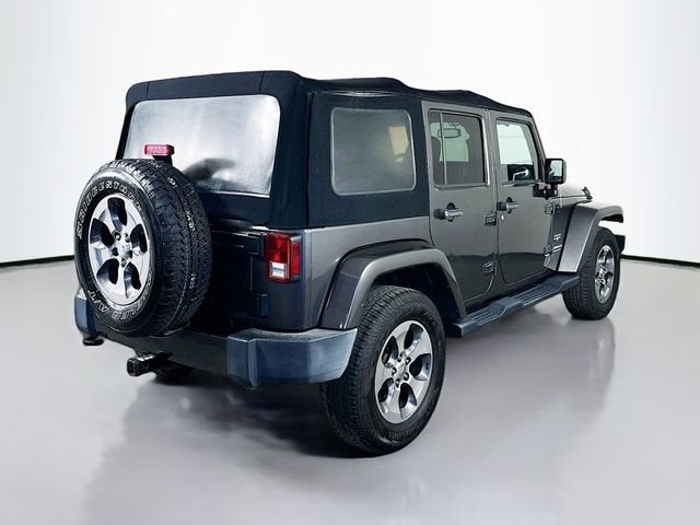 2016 Jeep Wrangler Unlimited Sahara