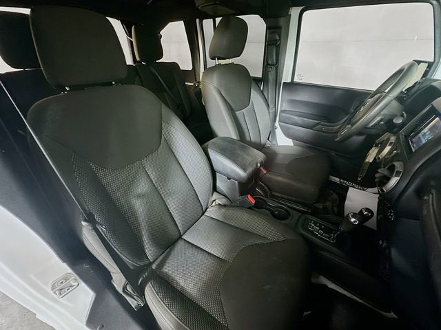 2016 Jeep Wrangler Unlimited Black Bear