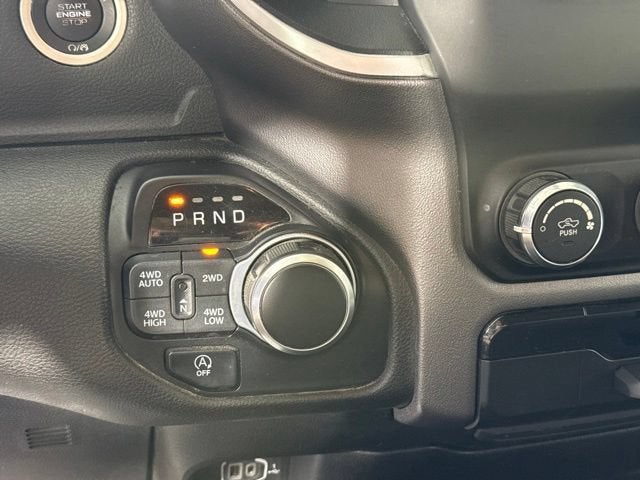 2019 RAM 1500 Big Horn/Lone Star Crew Cab 4x4 5'7" Box