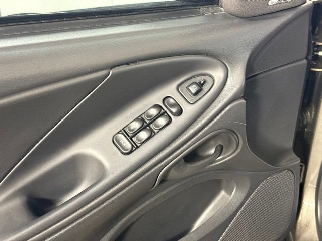 2001 Ford Mustang GT Deluxe
