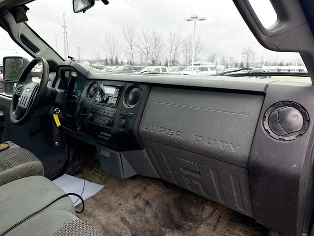 2012 Ford Super Duty F-550 DRW XL