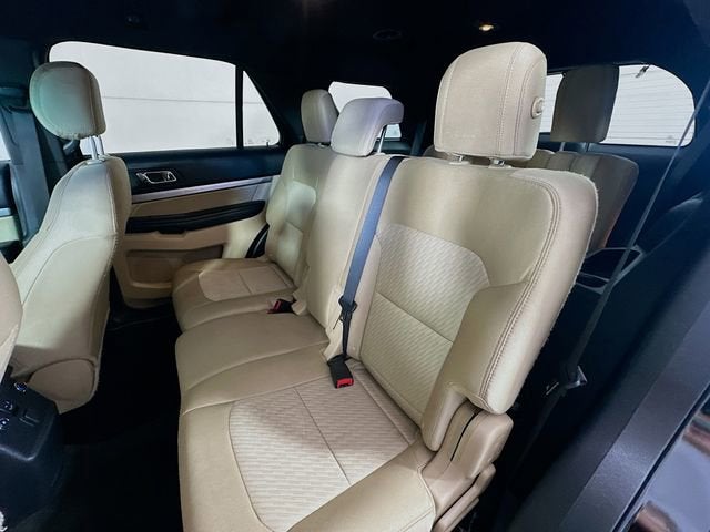 2016 Ford Explorer Base