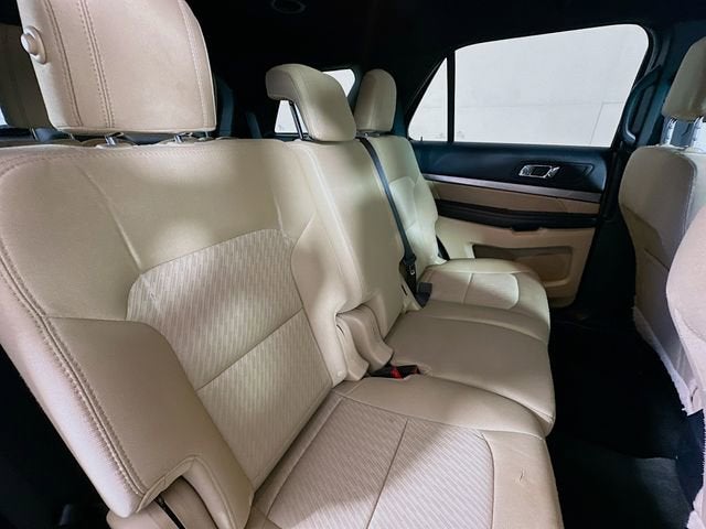 2016 Ford Explorer Base