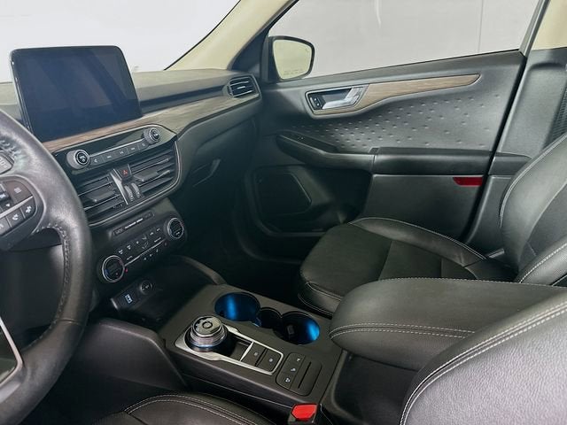 2020 Ford Escape Titanium Hybrid