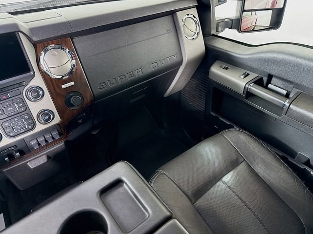 2016 Ford Super Duty F-350 SRW Platinum