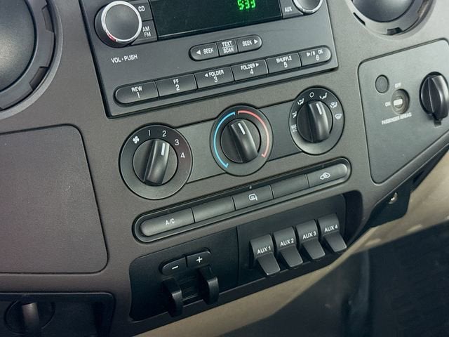 2010 Ford Super Duty F-250 SRW XL