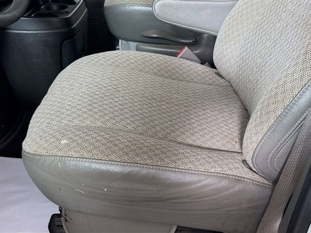 2017 Chevrolet Express Passenger 2500 LT