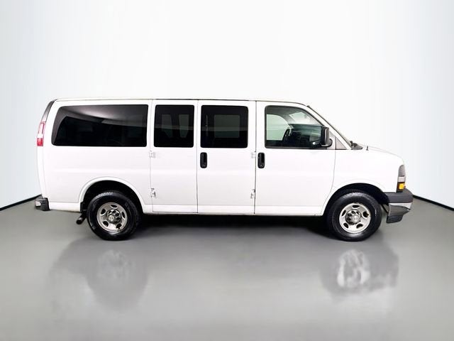 2017 Chevrolet Express Passenger 2500 LT