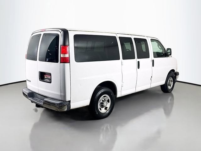 2017 Chevrolet Express Passenger 2500 LT