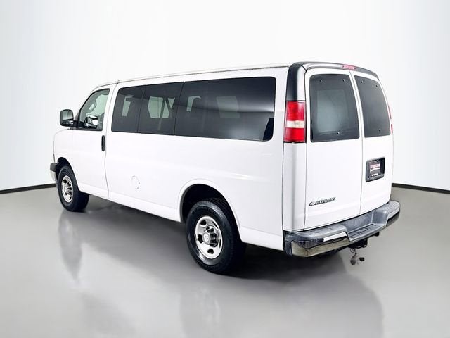 2017 Chevrolet Express Passenger 2500 LT