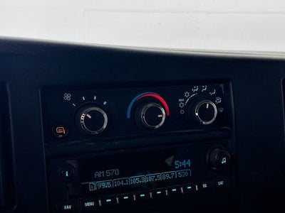 2022 Chevrolet Express Passenger 3500 1LS