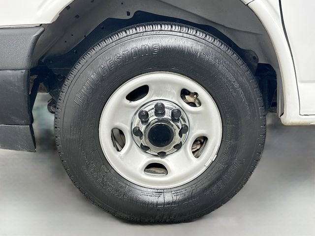 2022 Chevrolet Express Passenger 3500 1LS