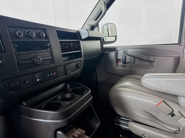 2019 Chevrolet Express Passenger 3500 LS
