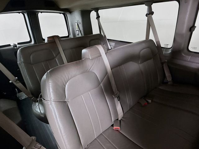 2019 Chevrolet Express Passenger 3500 LS