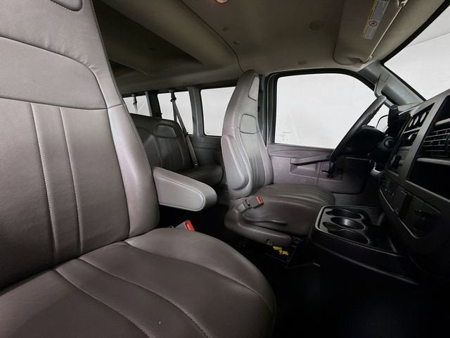 2019 Chevrolet Express Passenger 3500 LS