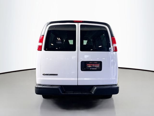 2019 Chevrolet Express Passenger 3500 LS