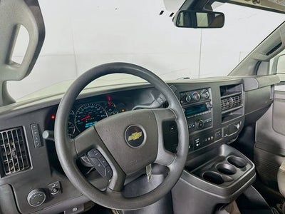 2020 Chevrolet Express Passenger 3500 1LT