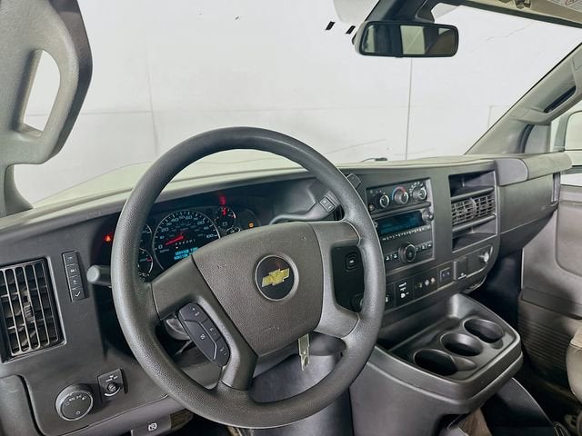 2020 Chevrolet Express Passenger 3500 1LT