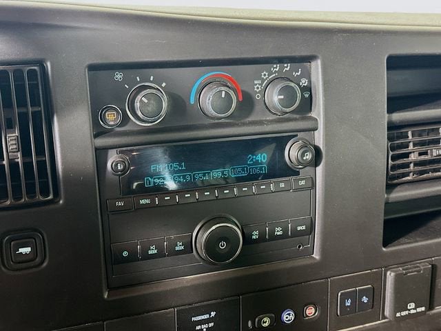 2020 Chevrolet Express Passenger 3500 1LT