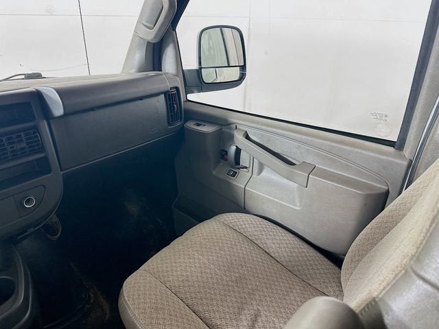 2020 Chevrolet Express Passenger 3500 1LT