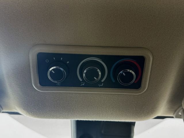 2020 Chevrolet Express Passenger 3500 1LT