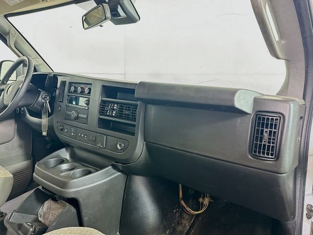 2020 Chevrolet Express Passenger 3500 1LT