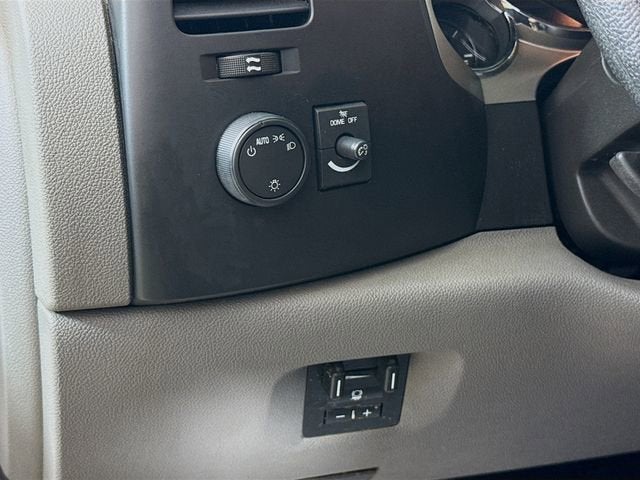 2009 Chevrolet Silverado 3500 HD SRW Work Truck