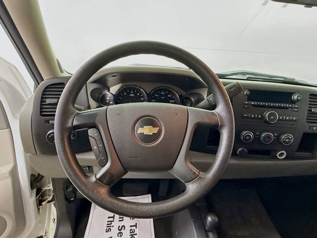 2009 Chevrolet Silverado 3500 HD SRW Work Truck