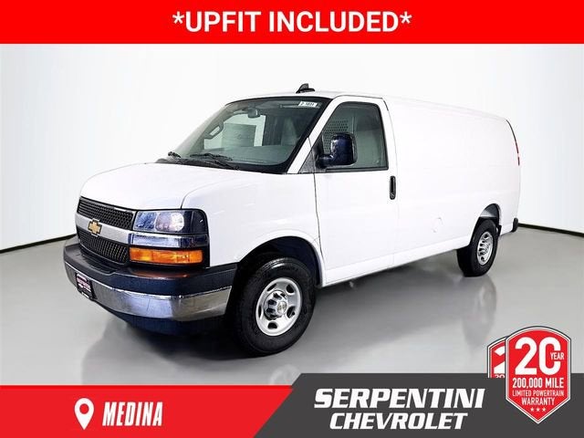 2025 Chevrolet Express Cargo WT