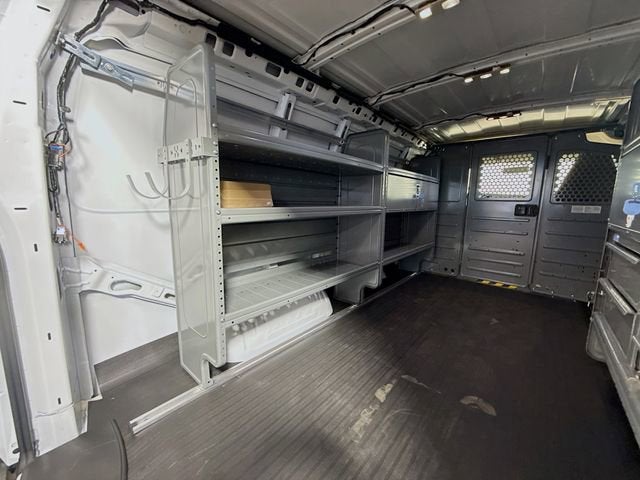 2025 Chevrolet Express Cargo WT