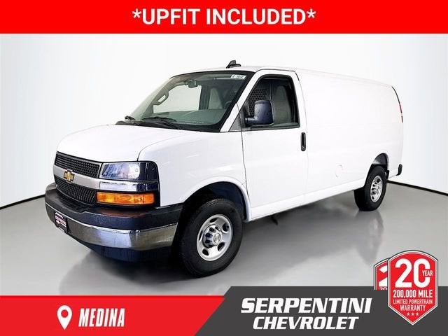 2025 Chevrolet Express Cargo WT