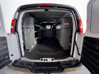 2025 Chevrolet Express Cargo WT