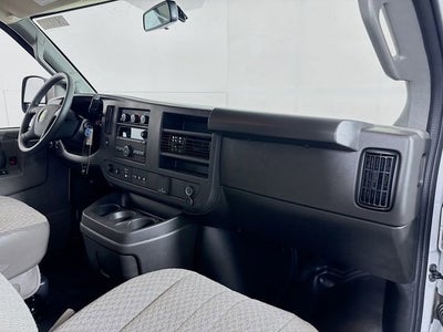 2025 Chevrolet Express Cargo WT