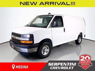2025 Chevrolet Express Cargo WT