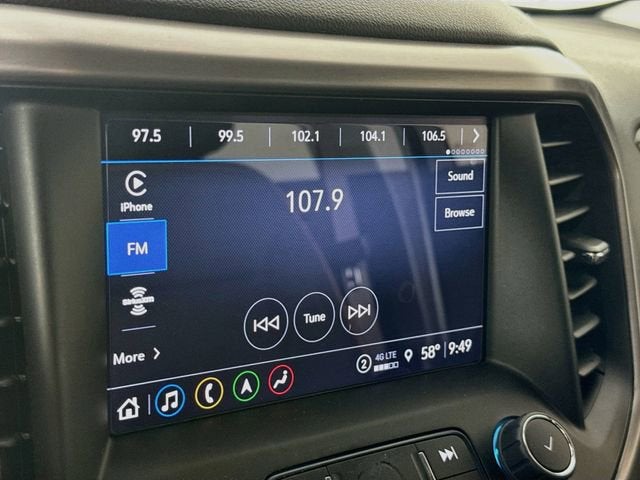 2023 GMC Acadia AT4
