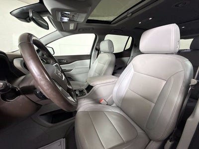 2022 GMC Acadia SLT