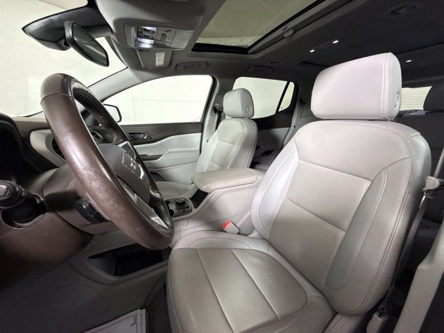 2022 GMC Acadia SLT