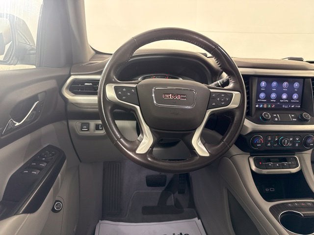 2022 GMC Acadia SLT