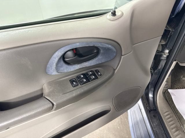 2002 Chevrolet Trailblazer LS