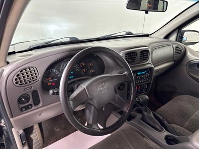 2002 Chevrolet Trailblazer LS