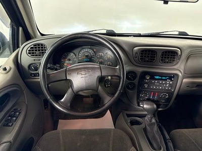 2002 Chevrolet Trailblazer LS