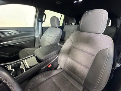 2024 Chevrolet Traverse LS