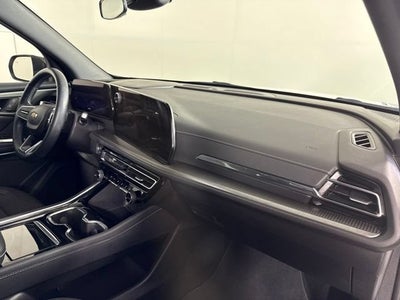 2024 Chevrolet Traverse LS