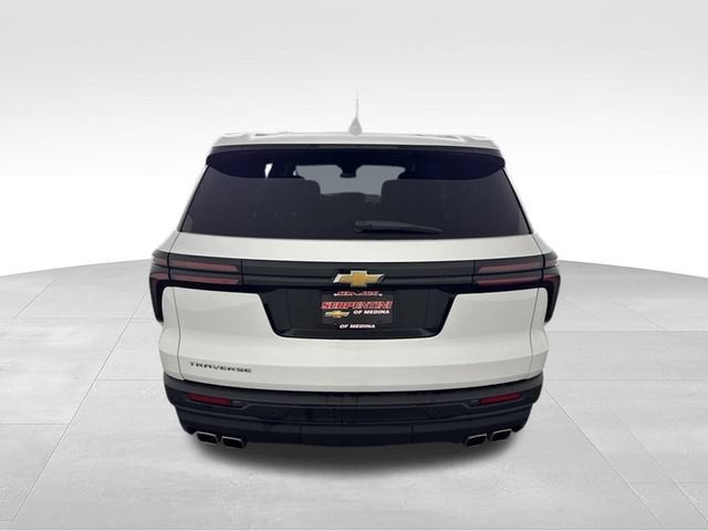2024 Chevrolet Traverse LS