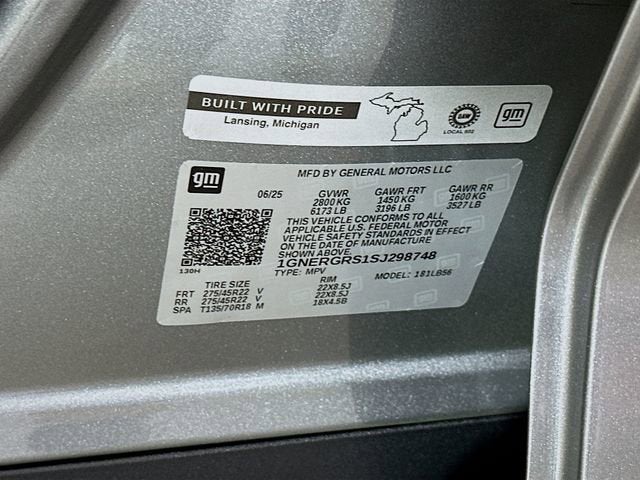 2025 Chevrolet Traverse LT