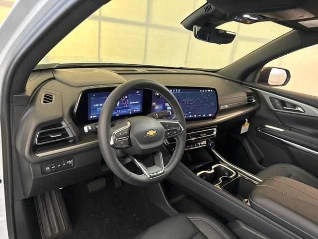 2027 Chevrolet Traverse LT - Photo 18