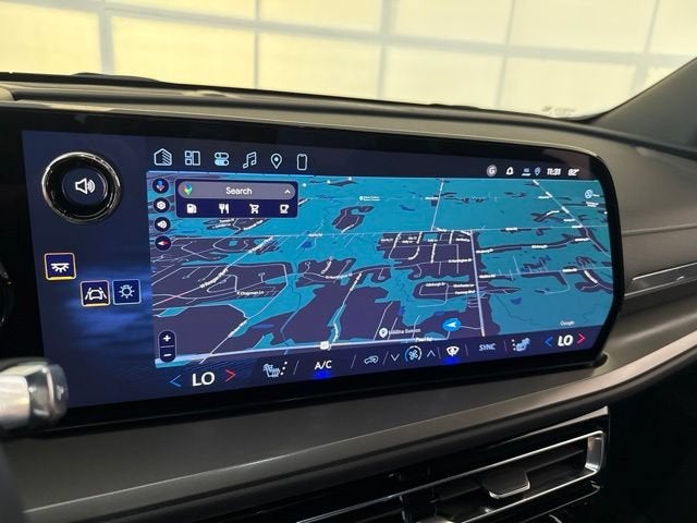 2027 Chevrolet Traverse LT - Photo 22