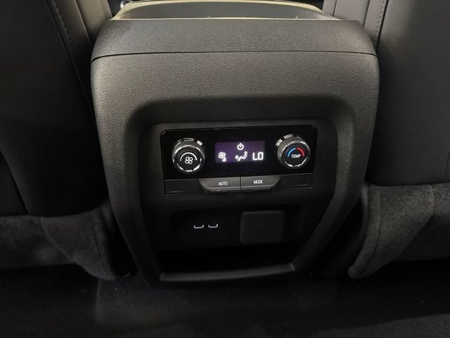 2027 Chevrolet Traverse LT - Photo 32